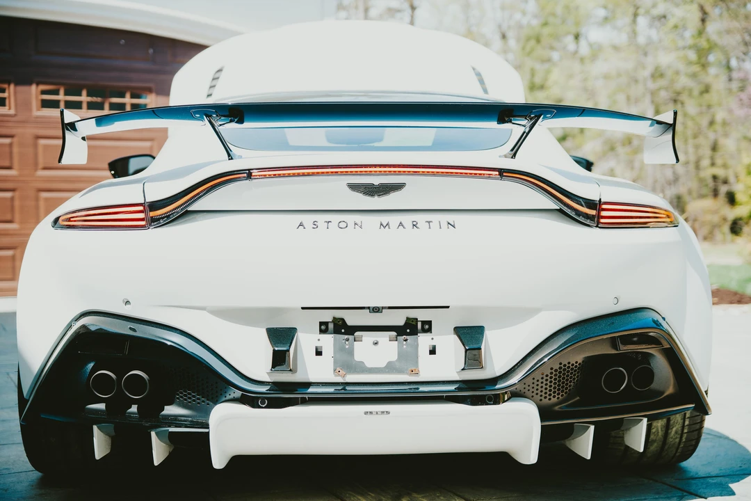 2023 Aston Martin V8 Vantage (2019+) - Image 11 of 31