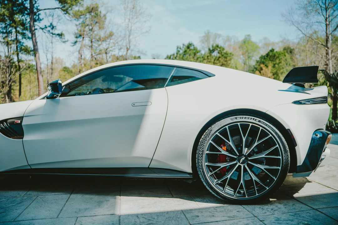2023 Aston Martin V8 Vantage (2019+) - Image 21 of 31