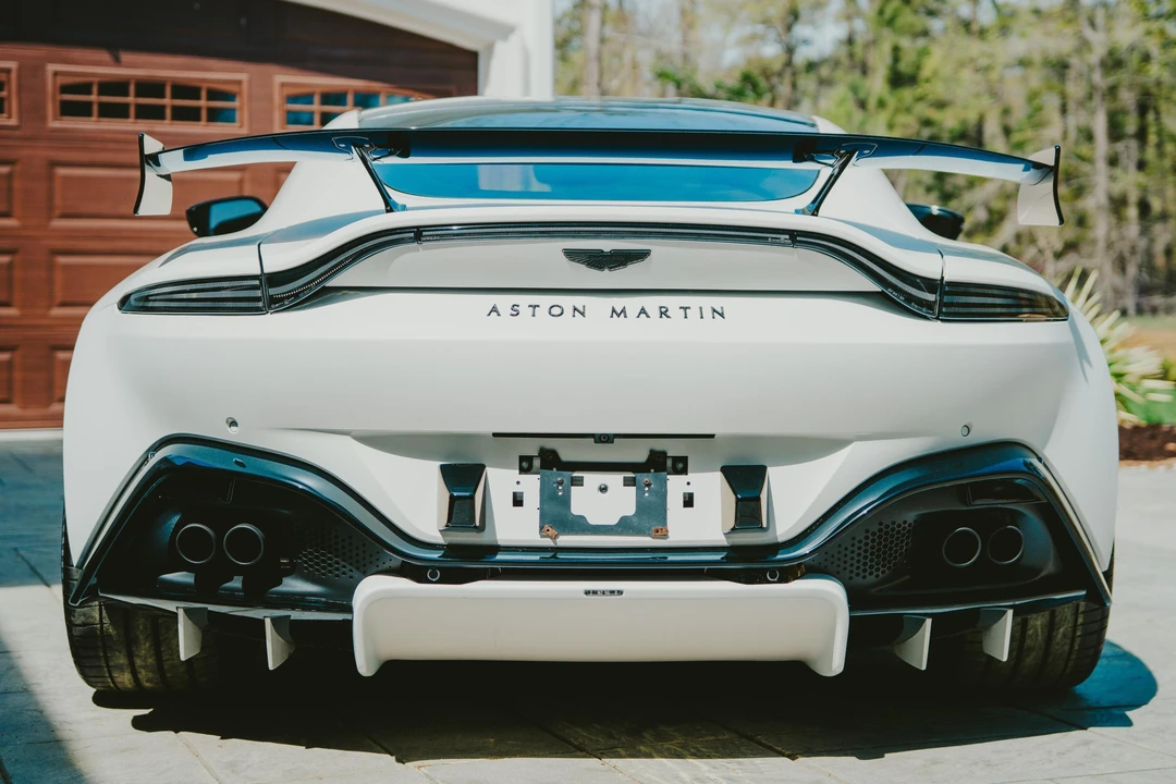 2023 Aston Martin V8 Vantage (2019+) - Image 5 of 31