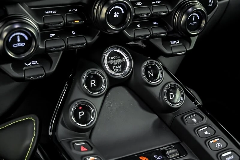 2023 Aston Martin V8 Vantage (2019+) - Image 29 of 31