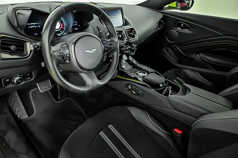 2023 Aston Martin V8 Vantage (2019+) - Image 15 of 31