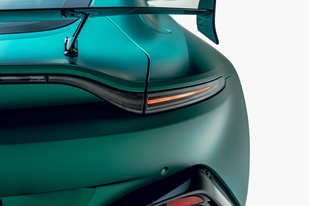 2023 Aston Martin V8 Vantage (2019+) - Image 27 of 31