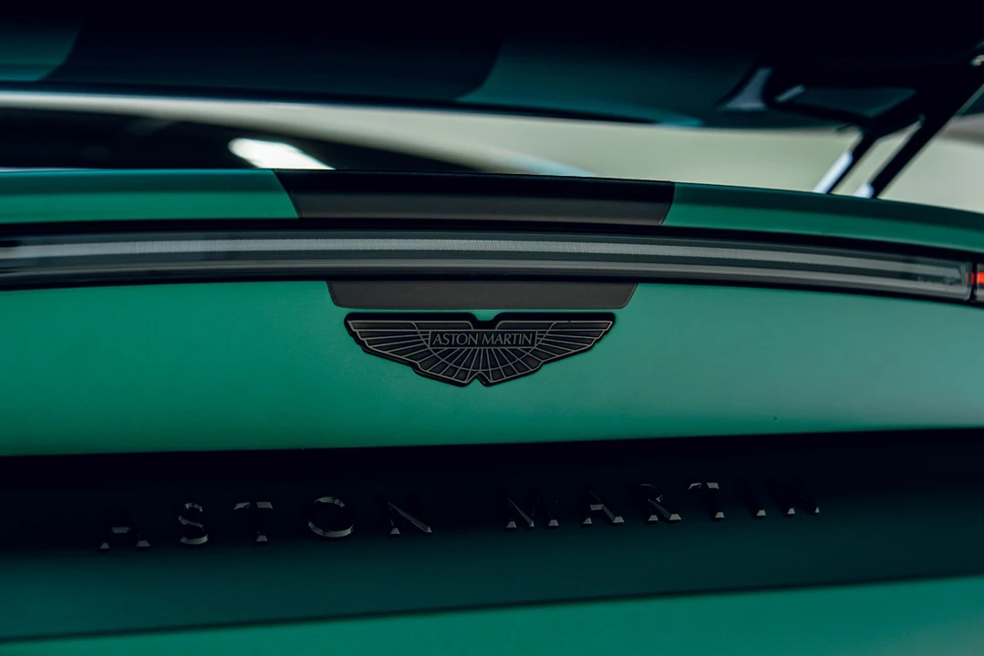 2023 Aston Martin V8 Vantage (2019+) - Image 30 of 31