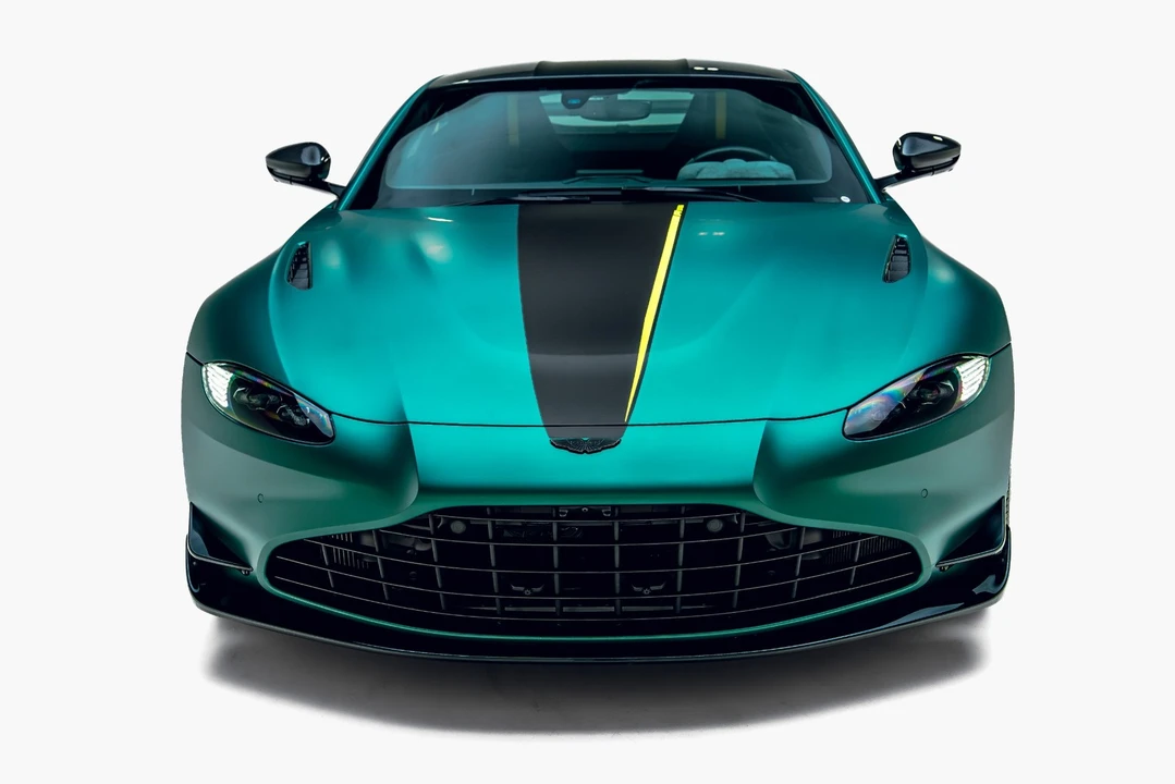 2023 Aston Martin V8 Vantage (2019+) - Image 3 of 31