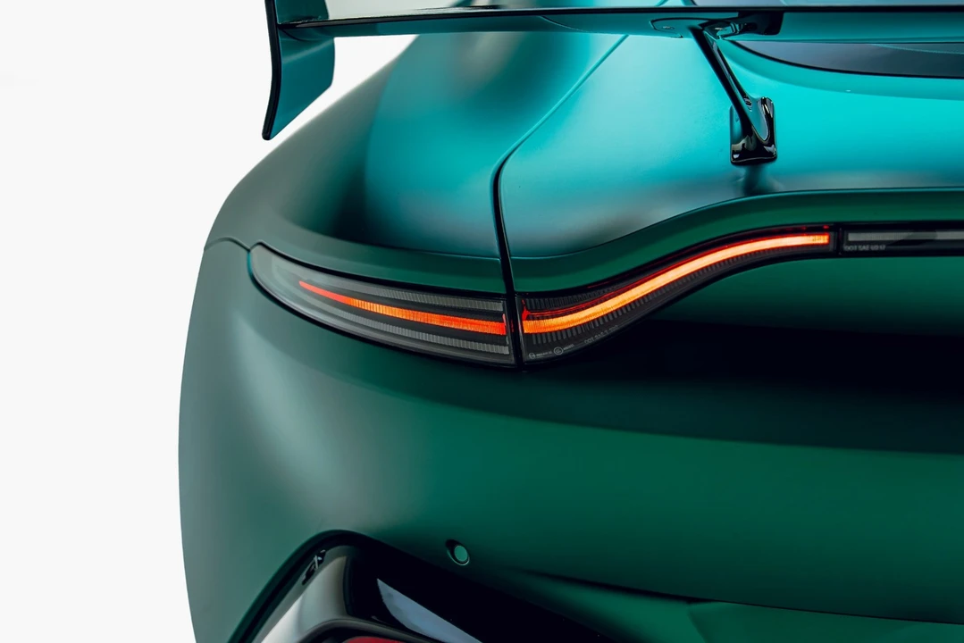 2023 Aston Martin V8 Vantage (2019+) - Image 28 of 31