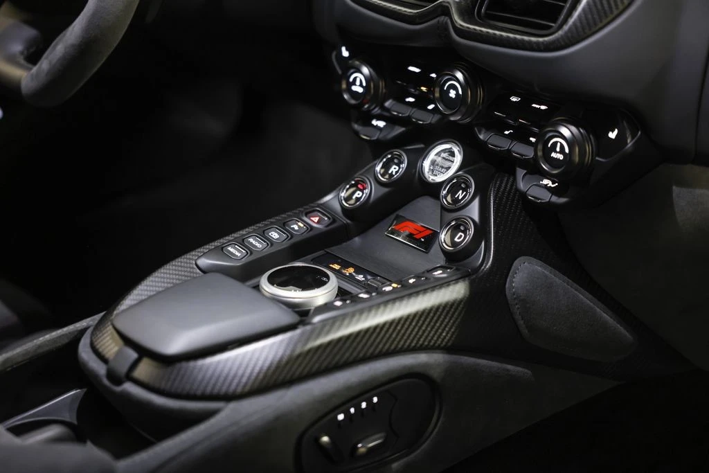 2023 Aston Martin - Image 26 of 31