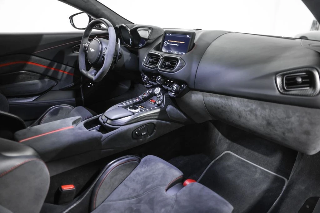 2023 Aston Martin - Image 23 of 31