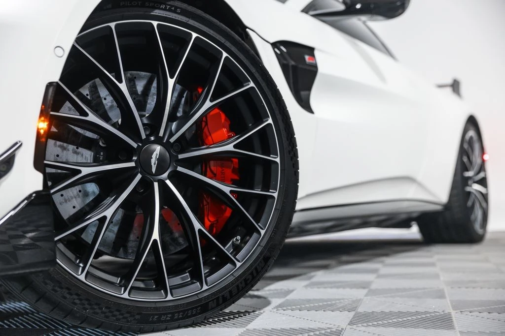 2023 Aston Martin - Image 11 of 31