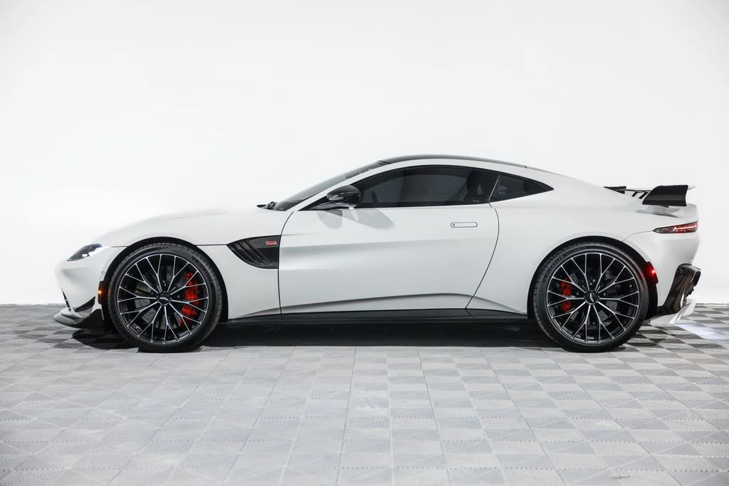 2023 Aston Martin - Image 14 of 31