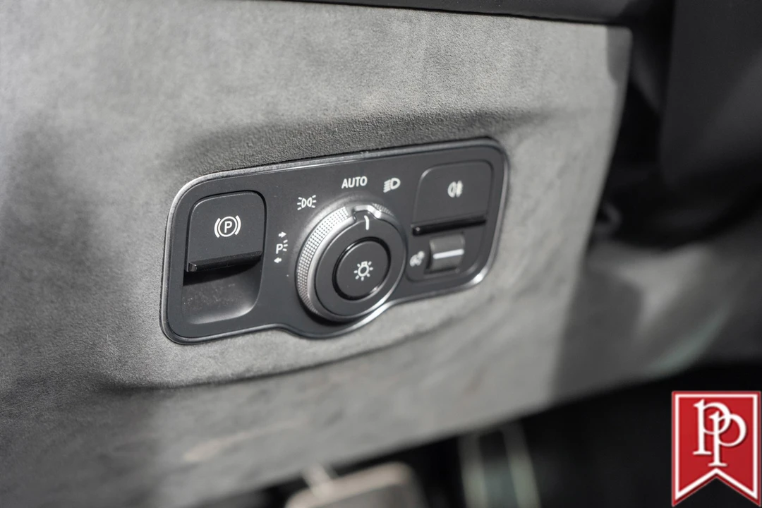 2023 Aston Martin V8 Vantage (2019+) - Image 15 of 21