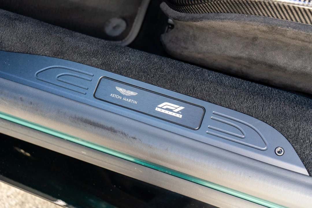 2023 Aston Martin V8 Vantage (2019+) - Image 15 of 31
