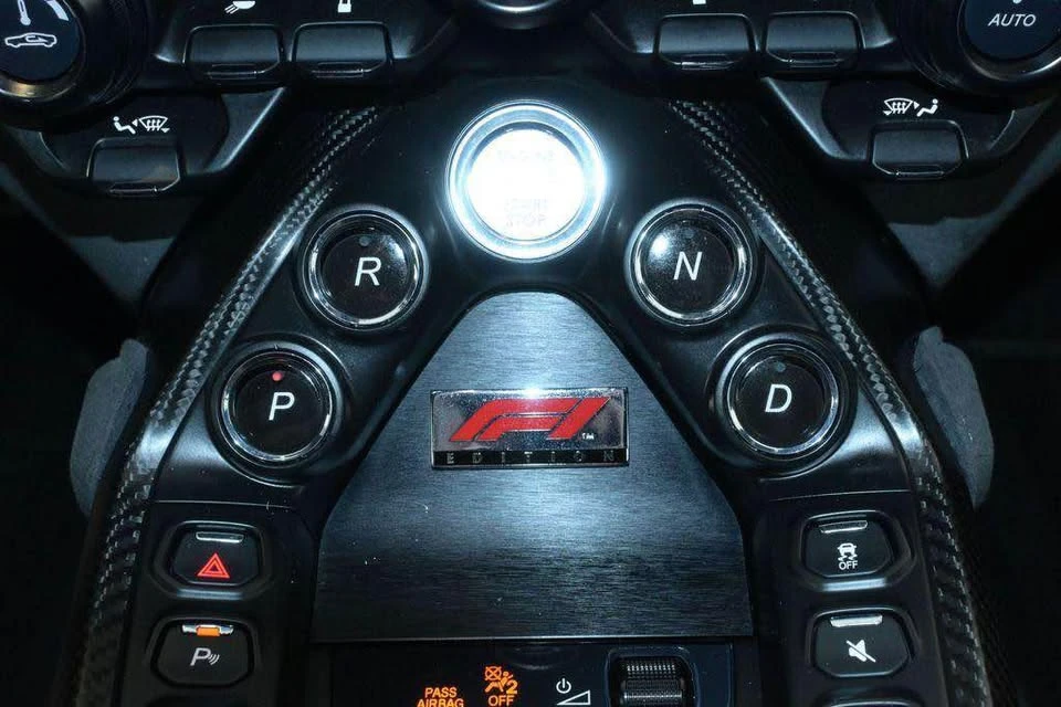 2023 Aston Martin V8 Vantage (2019+) - Image 9 of 20