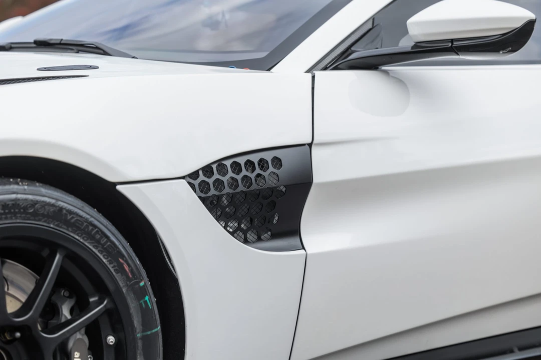 2023 Aston Martin V8 Vantage (2019+) - Image 21 of 31