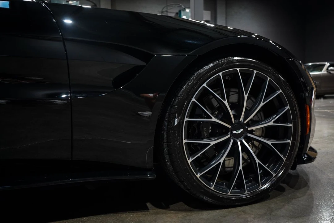 2023 Aston Martin V8 Vantage (2019+) - Image 16 of 21