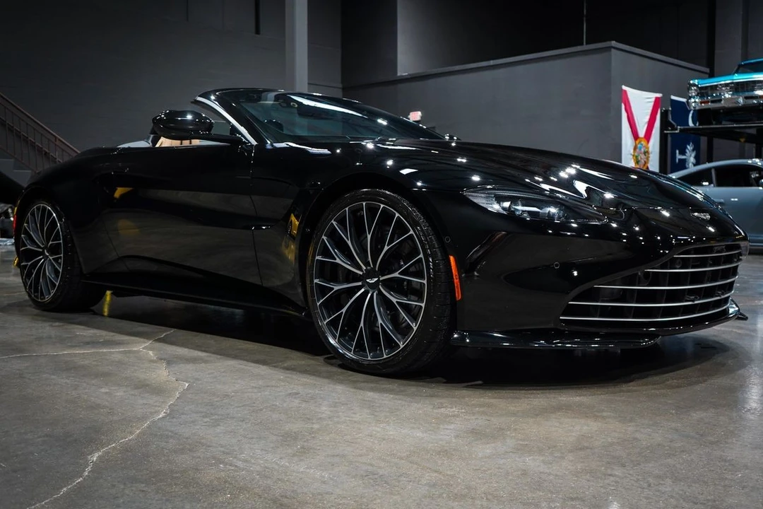 2023 Aston Martin V8 Vantage (2019+) - Image 8 of 21