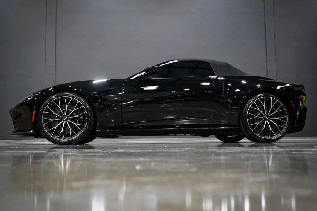 2023 Aston Martin V8 Vantage (2019+) - Image 20 of 21