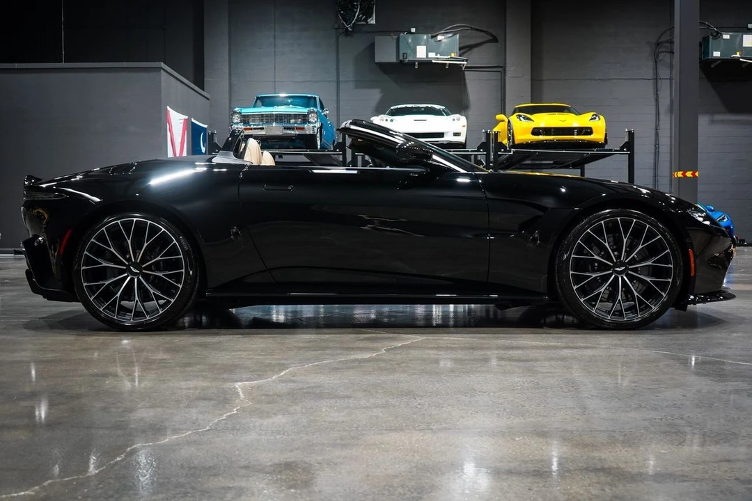 2023 Aston Martin V8 Vantage (2019+) - Image 7 of 21