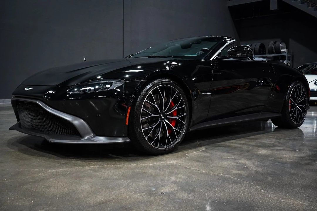 2023 Aston Martin V8 Vantage (2019+) - Image 10 of 21