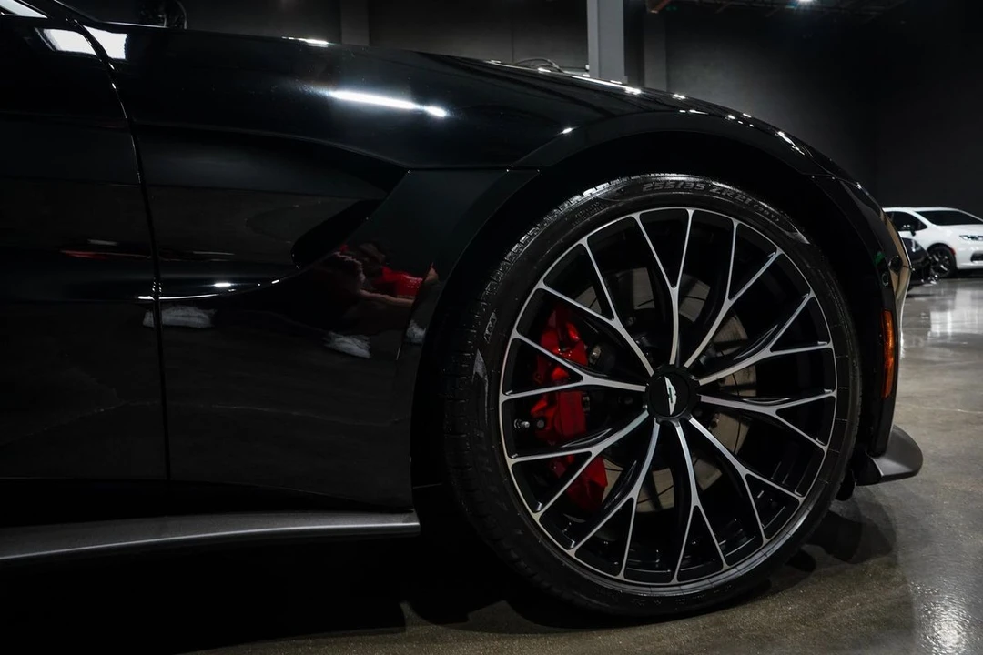 2023 Aston Martin V8 Vantage (2019+) - Image 15 of 21