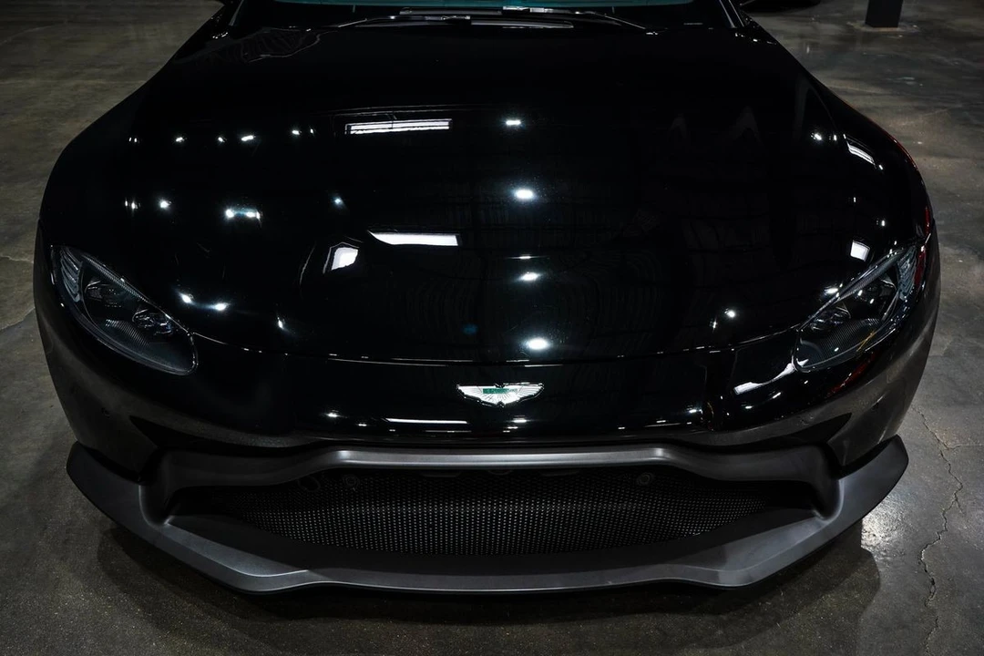 2023 Aston Martin V8 Vantage (2019+) - Image 9 of 21