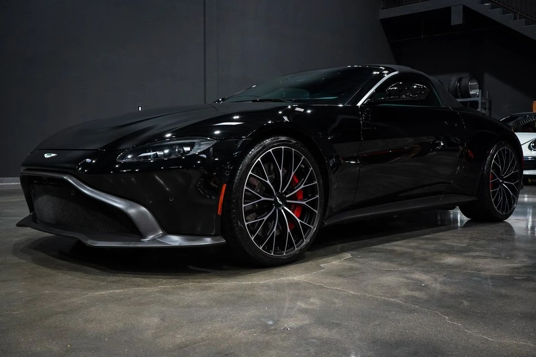 2023 Aston Martin V8 Vantage (2019+) - Image 25 of 31