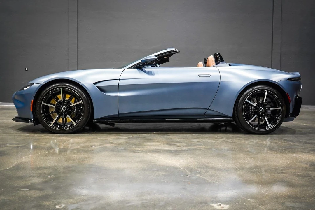 2023 Aston Martin V8 Vantage (2019+) - Image 2 of 21