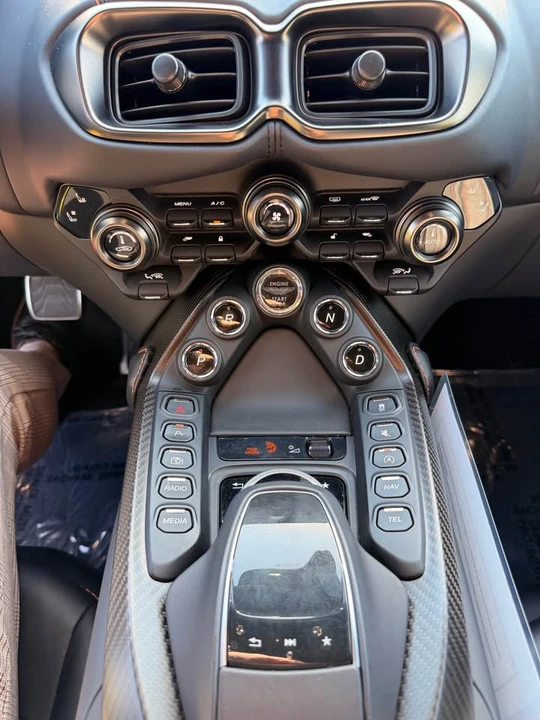 2023 Aston Martin Vantage - Image 16 of 19