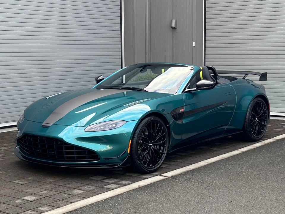 2023 Aston Martin V8 Vantage (2019+) - Image 10 of 31