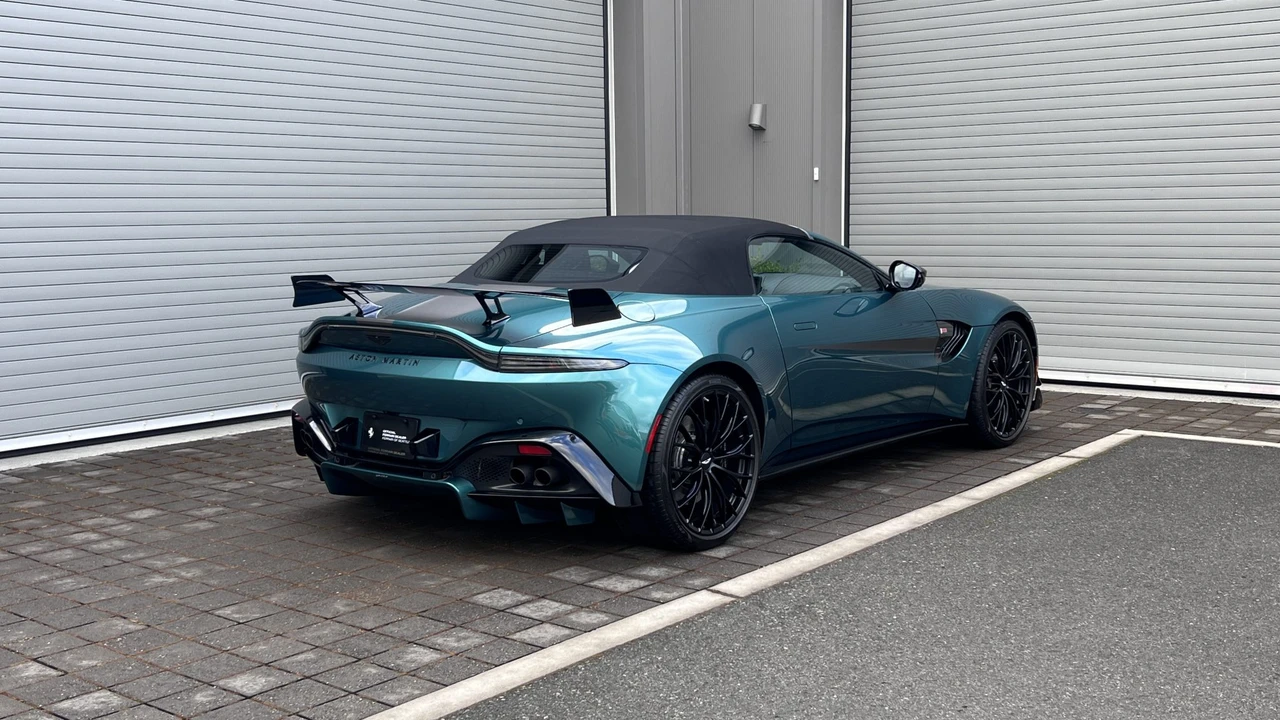 2023 Aston Martin V8 Vantage (2019+) - Image 5 of 31