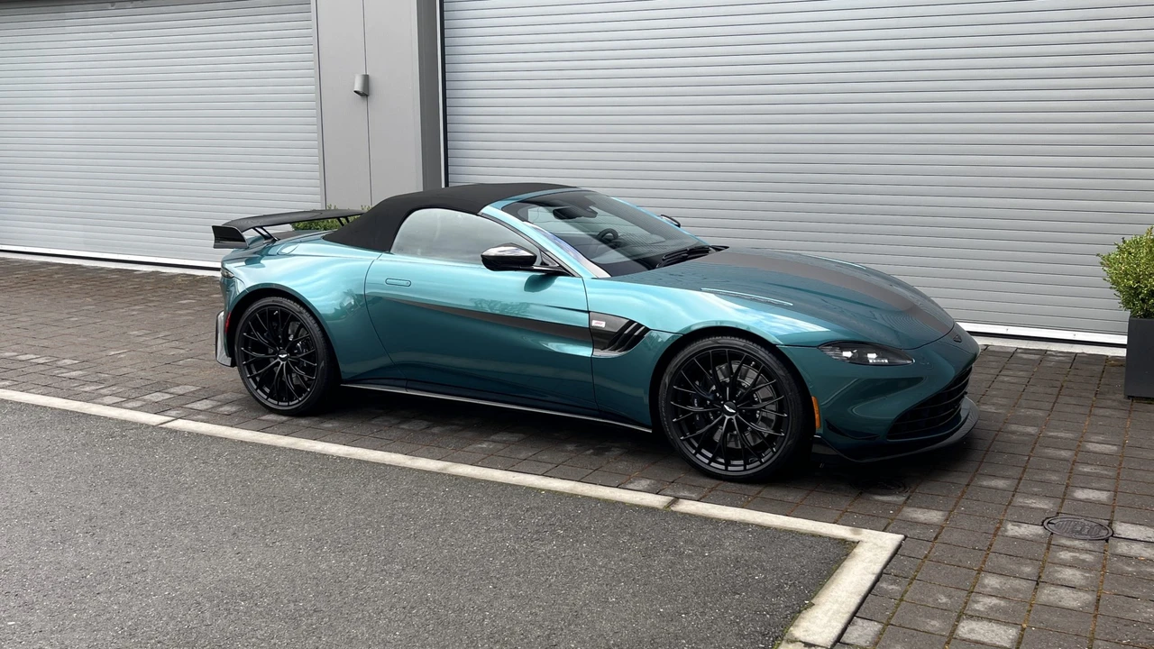 2023 Aston Martin V8 Vantage (2019+) - Image 8 of 31