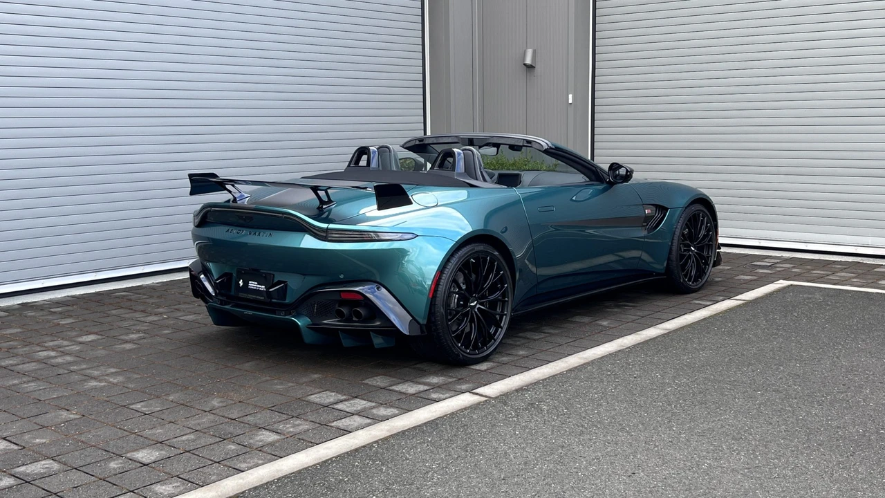 2023 Aston Martin V8 Vantage (2019+) - Image 14 of 31