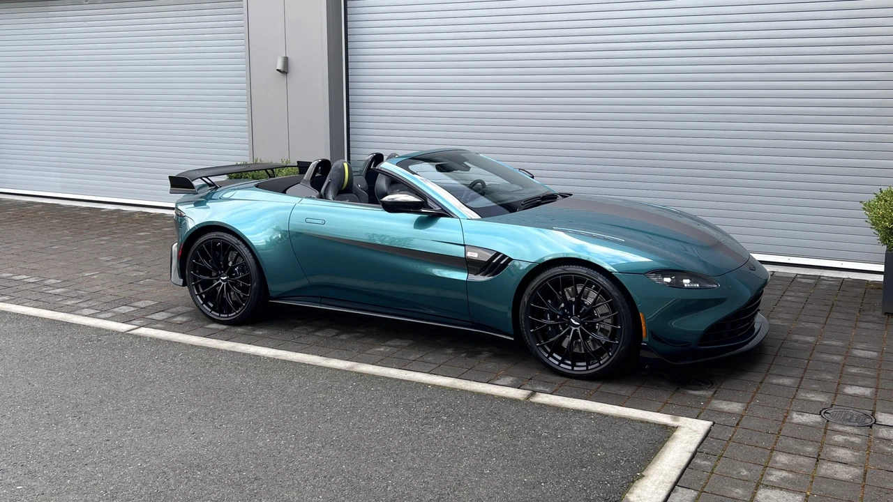 2023 Aston Martin V8 Vantage (2019+) - Image 16 of 31