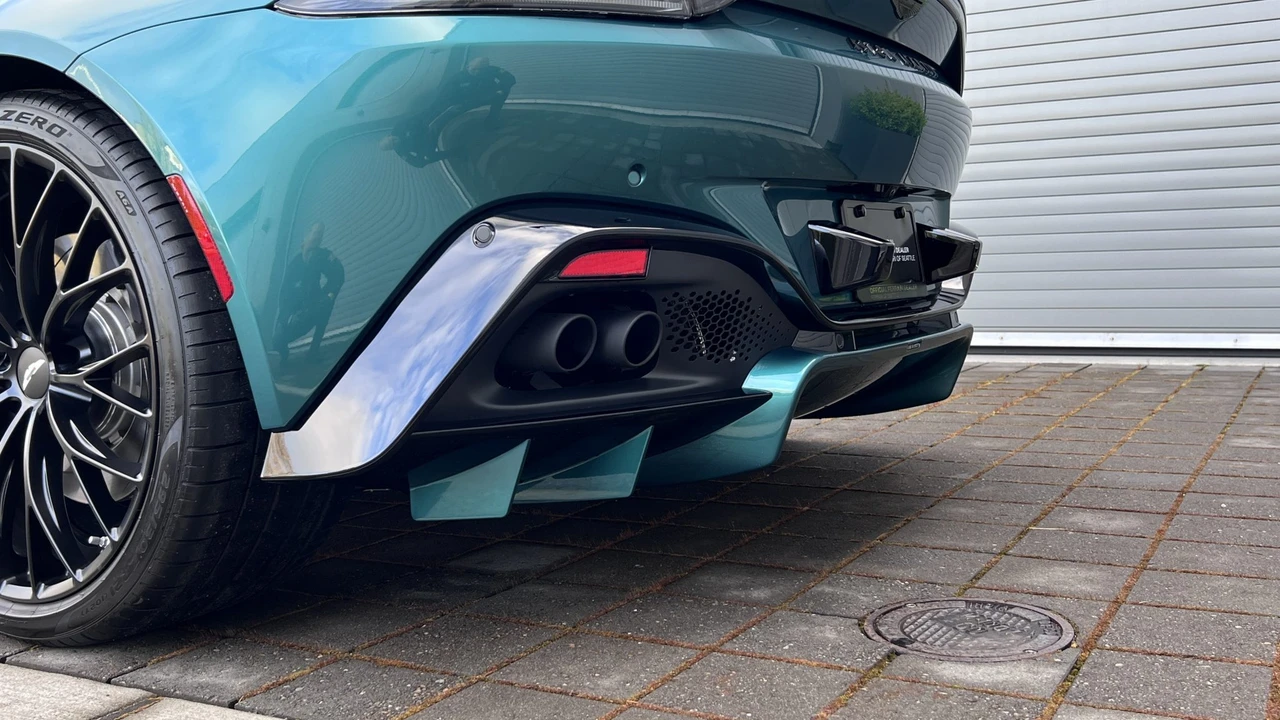 2023 Aston Martin V8 Vantage (2019+) - Image 24 of 31