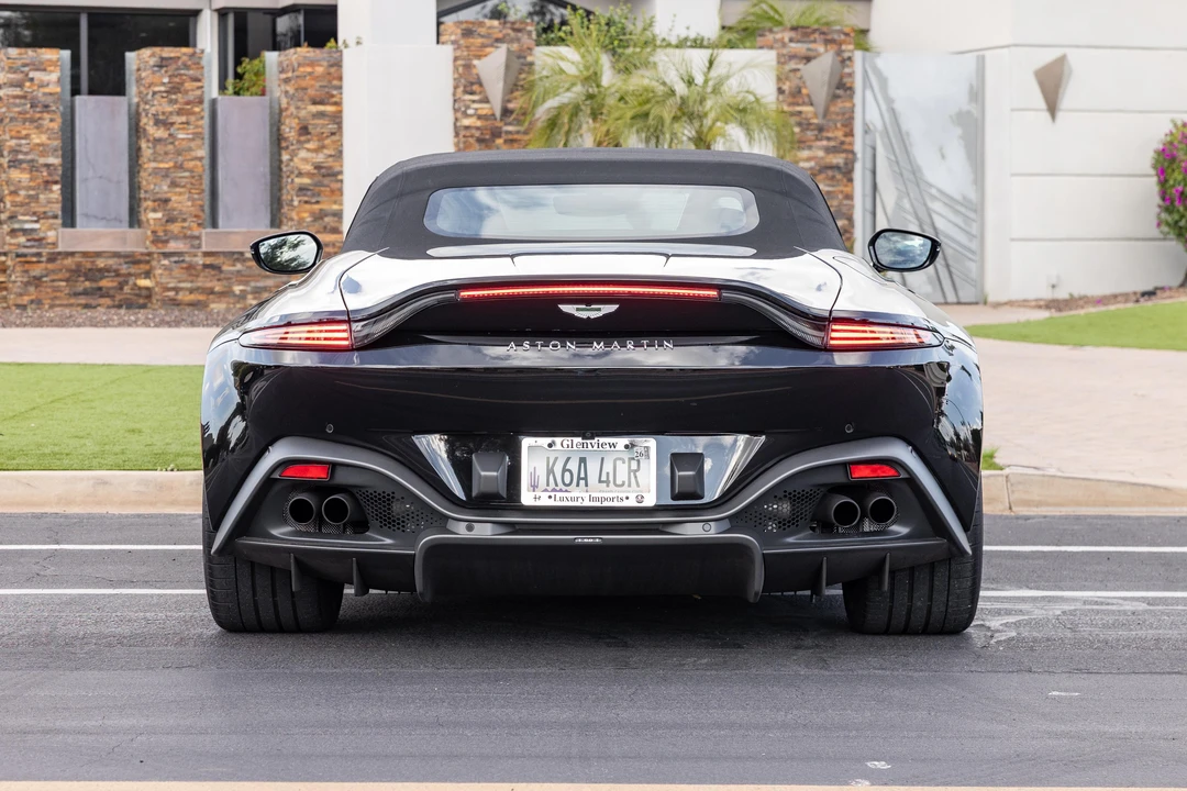 2023 Aston Martin V8 Vantage (2019+) - Image 14 of 31