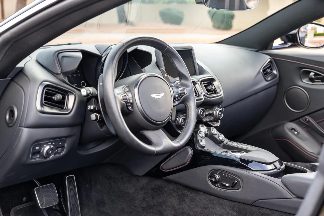 2023 Aston Martin V8 Vantage (2019+) - Image 29 of 31
