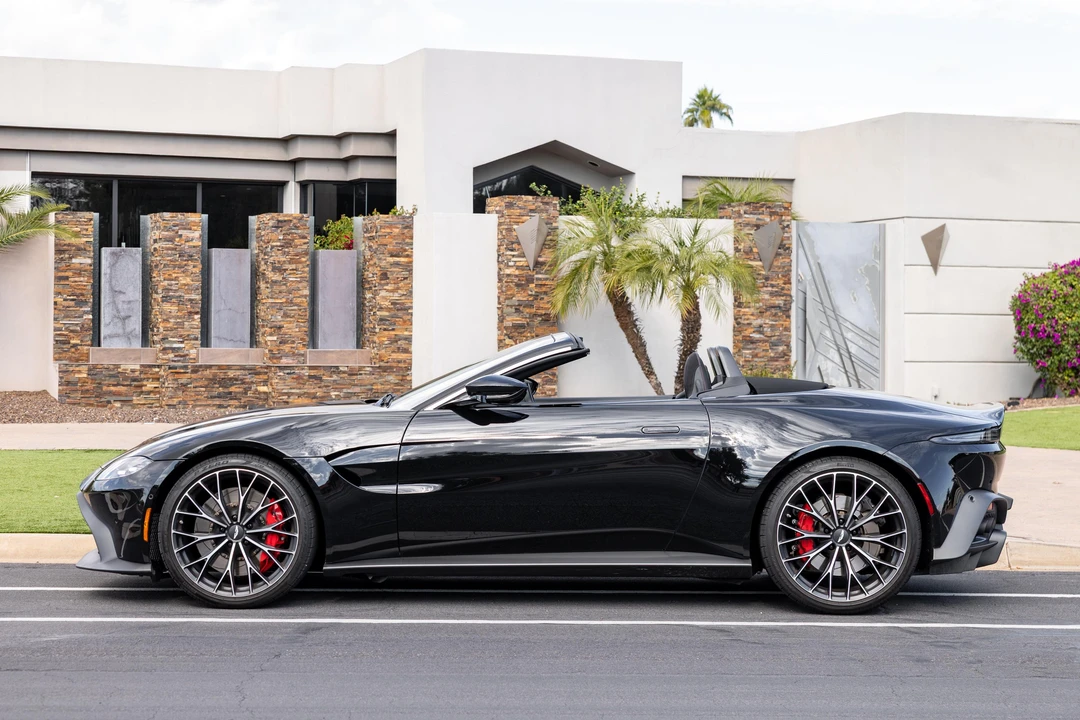 2023 Aston Martin V8 Vantage (2019+) - Image 6 of 31