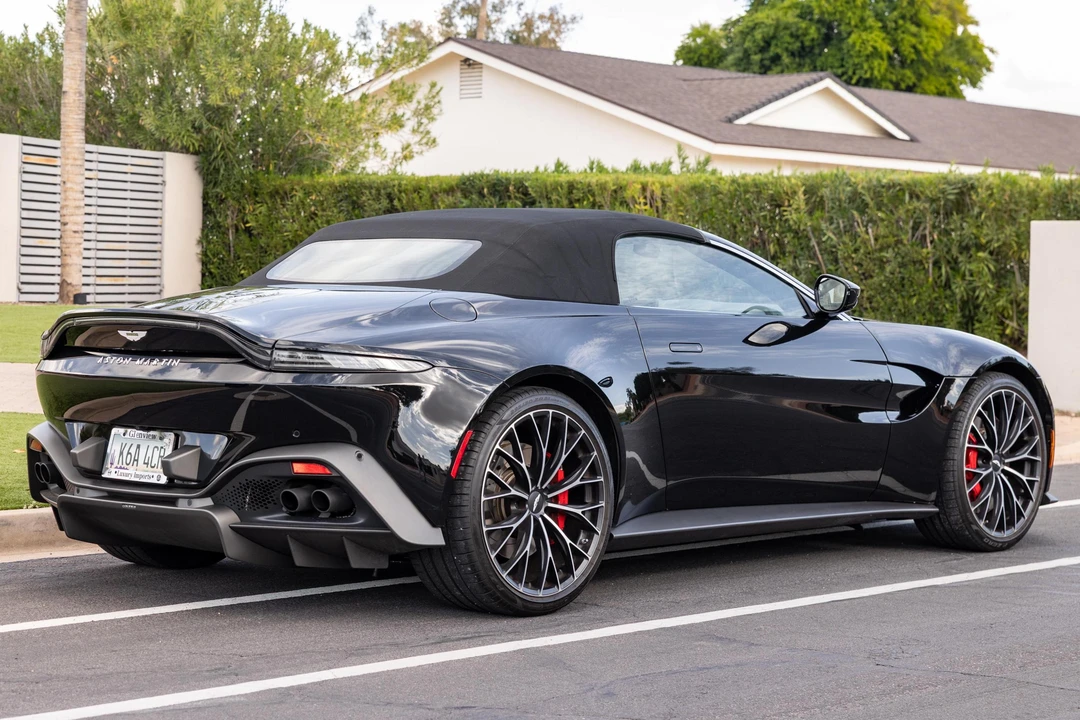 2023 Aston Martin V8 Vantage (2019+) - Image 4 of 31