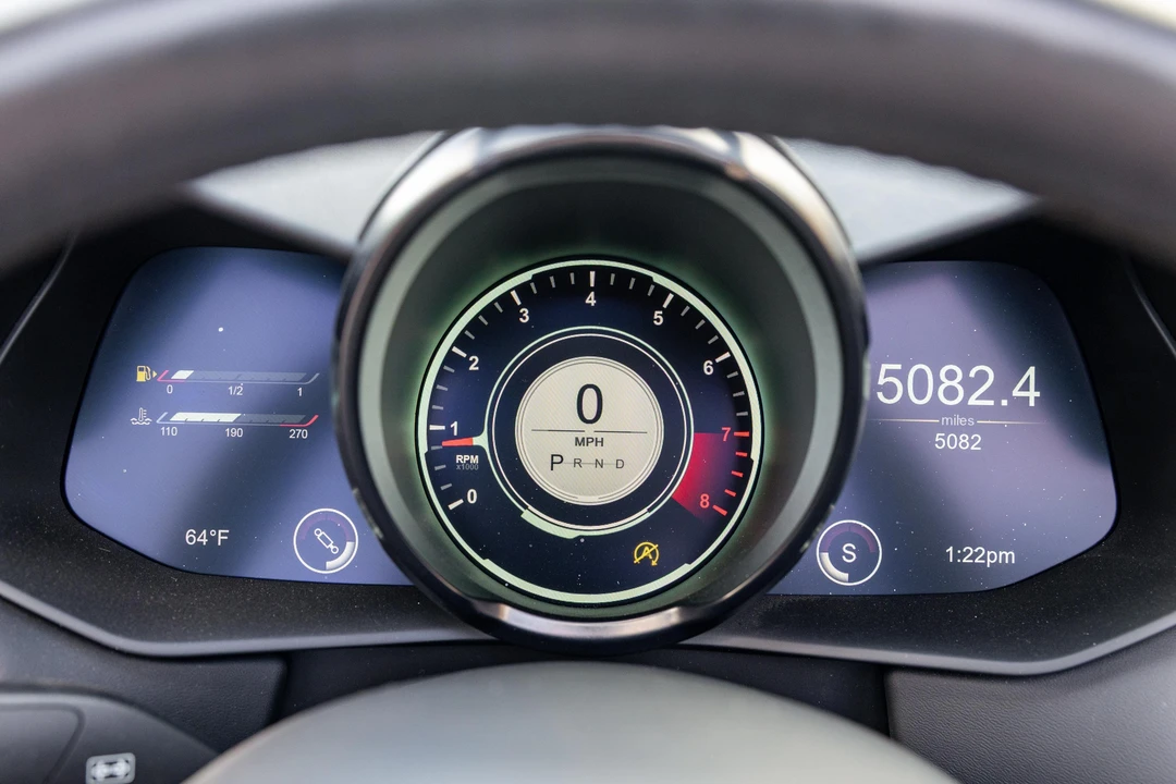 2023 Aston Martin V8 Vantage (2019+) - Image 26 of 31