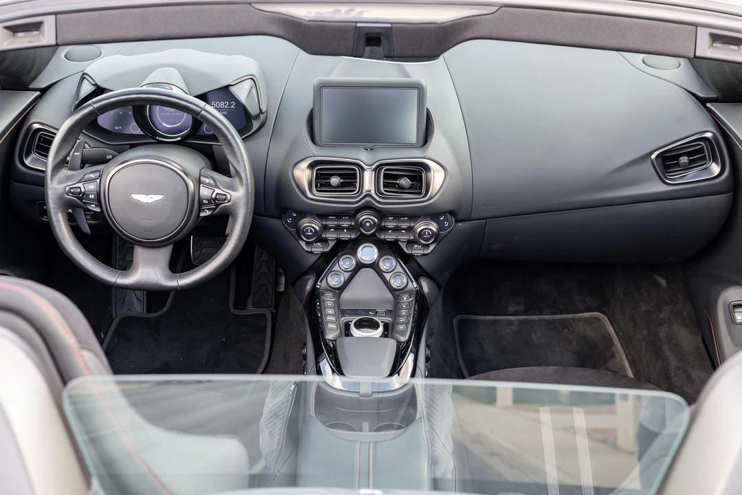 2023 Aston Martin V8 Vantage (2019+) - Image 23 of 31