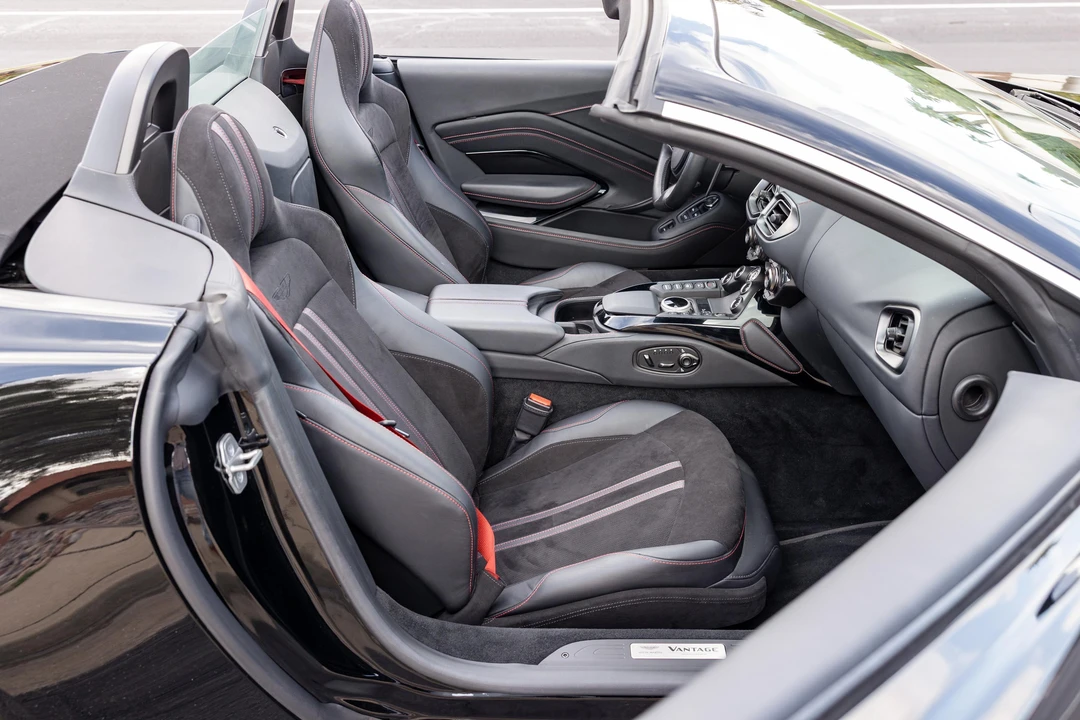 2023 Aston Martin V8 Vantage (2019+) - Image 24 of 31