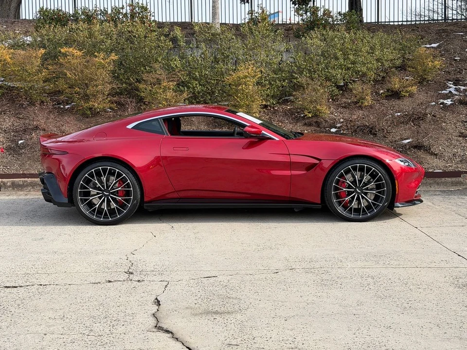 2023 Aston Martin V8 Vantage (2019+) - Image 14 of 21