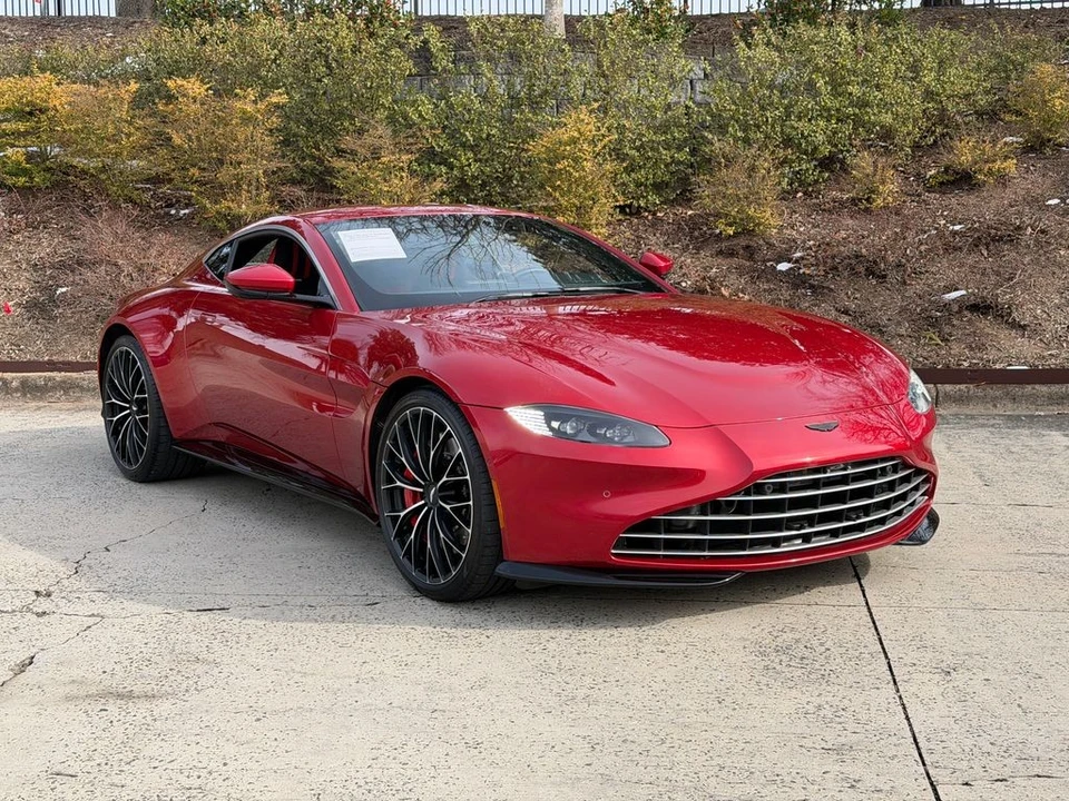 2023 Aston Martin V8 Vantage (2019+) - Image 2 of 31