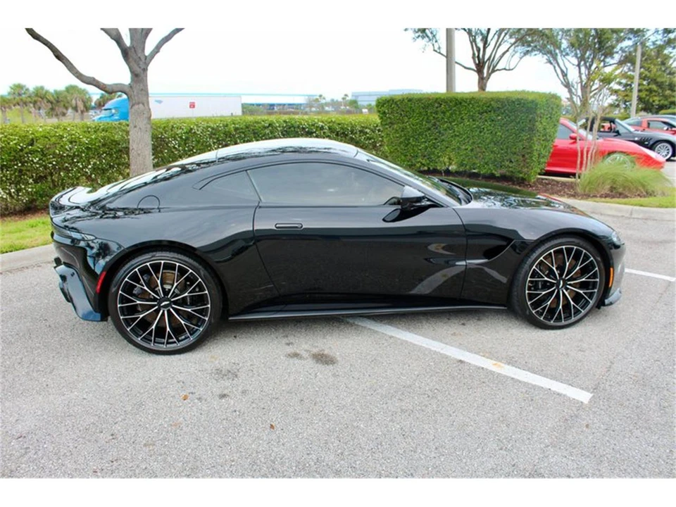 2023 Aston Martin V8 Vantage (2019+) - Image 17 of 31