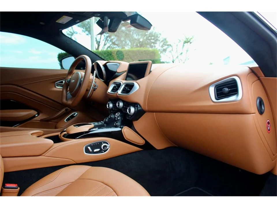 2023 Aston Martin V8 Vantage (2019+) - Image 30 of 31