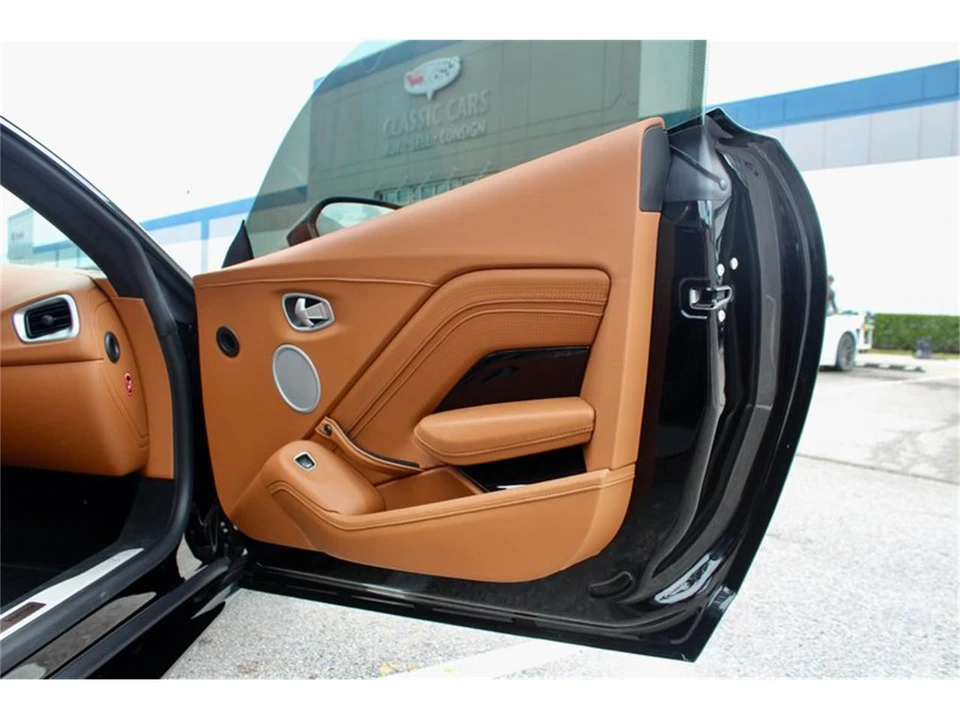 2023 Aston Martin V8 Vantage (2019+) - Image 27 of 31
