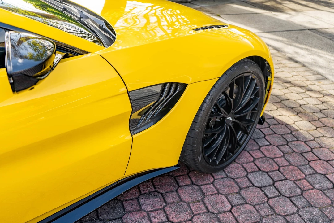 2023 Aston Martin V8 Vantage (2019+) - Image 8 of 31