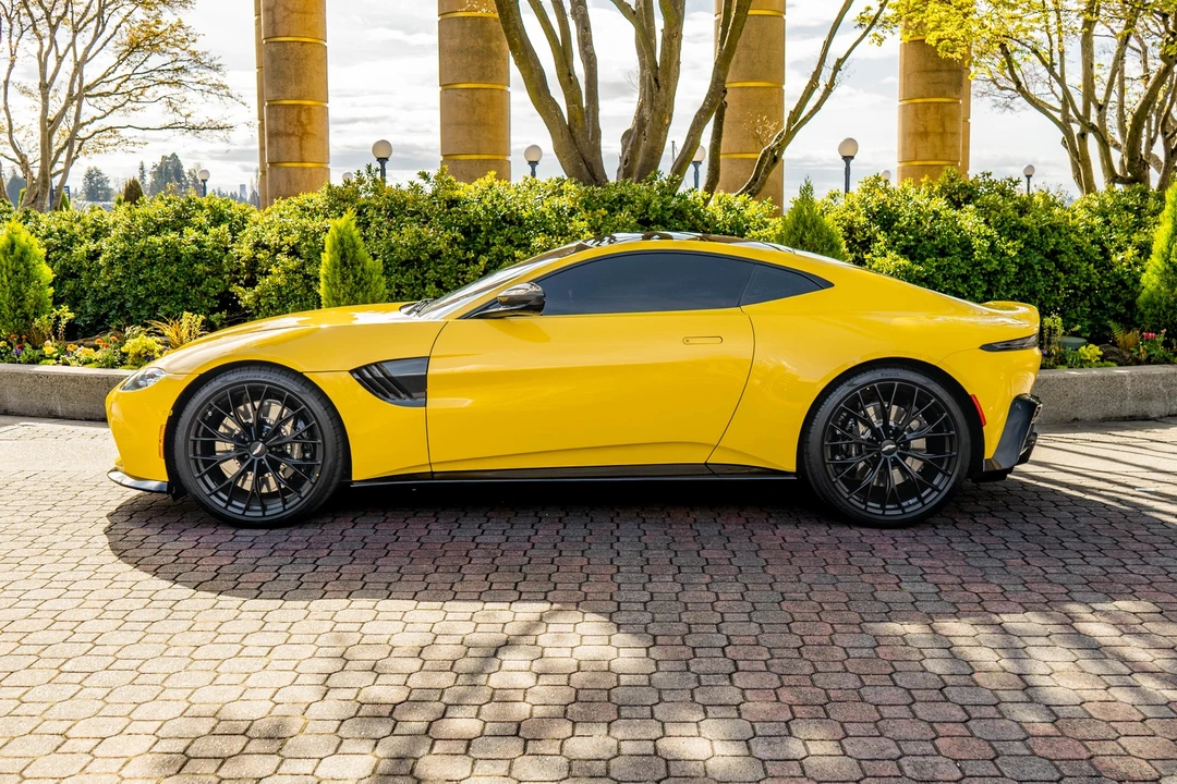 2023 Aston Martin V8 Vantage (2019+) - Image 28 of 31