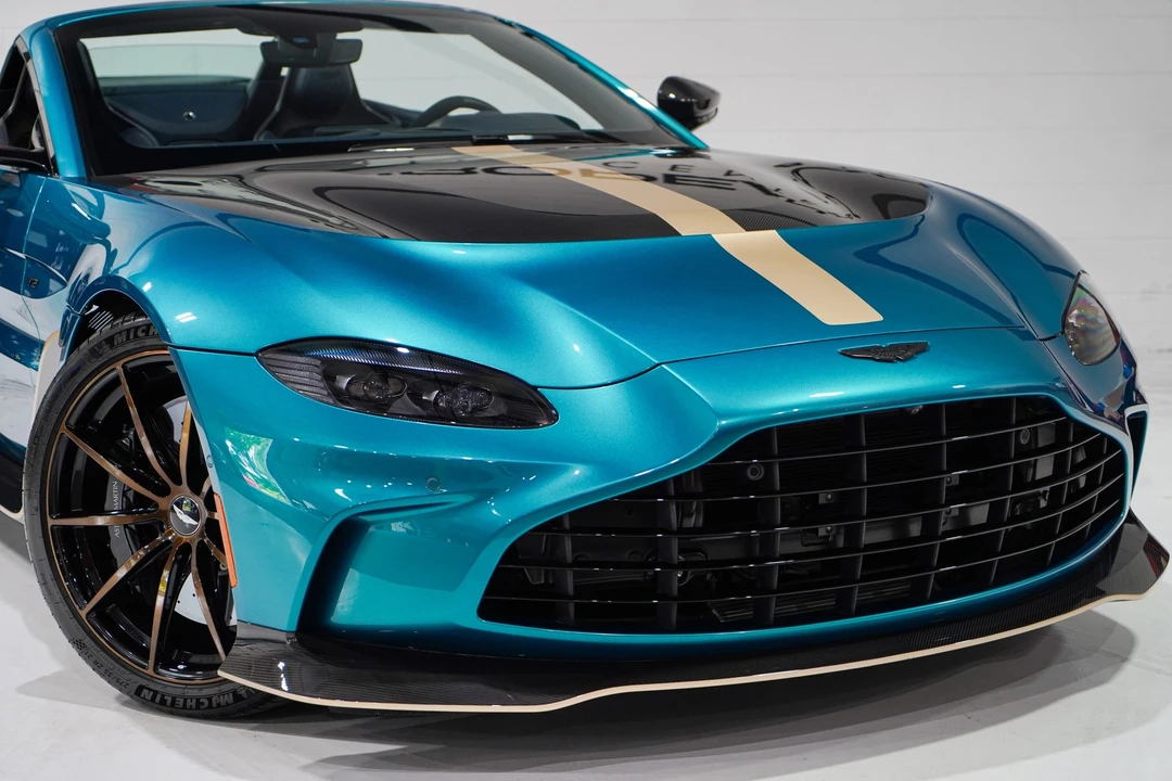 2023 Aston Martin Vantage - Image 27 of 31