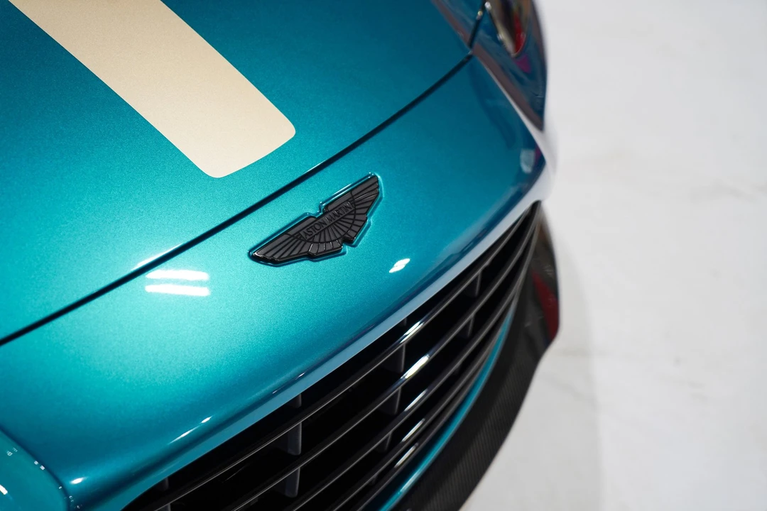 2023 Aston Martin Vantage - Image 30 of 31