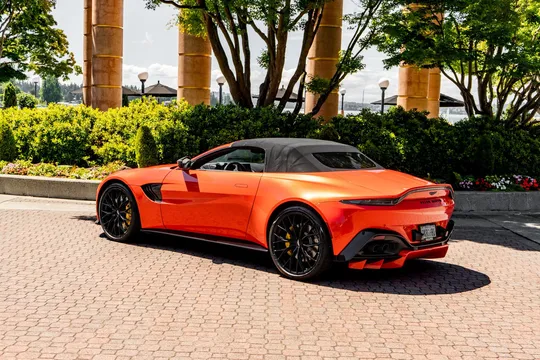 2023 Aston Martin Vantage Roadster